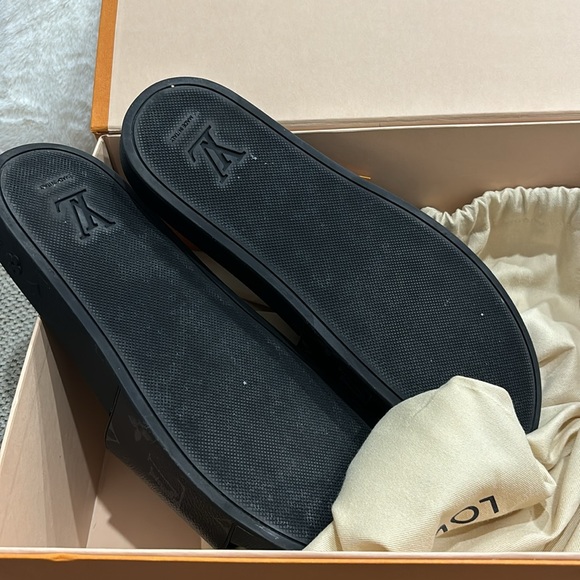 Louis Vuitton Waterfront mule - Picture 3 of 5